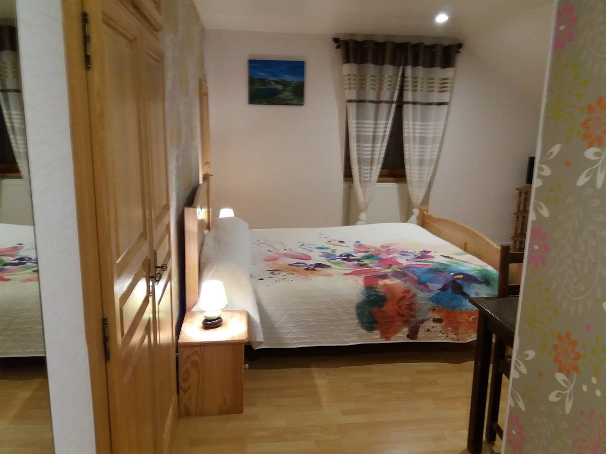 Le P'Tit Bonheur Bed and Breakfast Chilly-sur-Salins Exterior foto